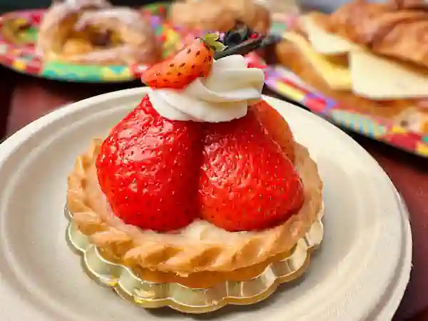tara aux fraise les halles boulangerie disney